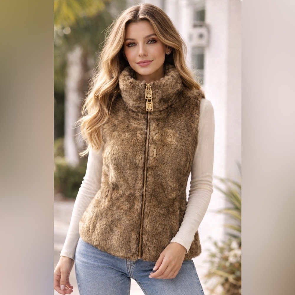 C. Wonder Faux Leather Vest with Gold Double-Zipper & Pockets Sz S